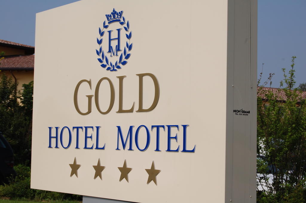 Hotel Motel Gold Calcinate エクステリア 写真